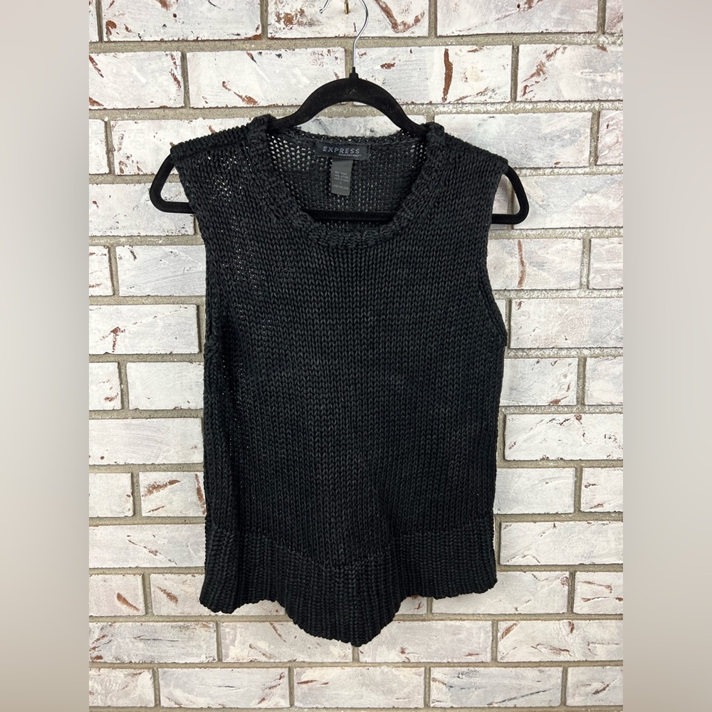 Vintage Express | Black Crochet Sleeveless Top